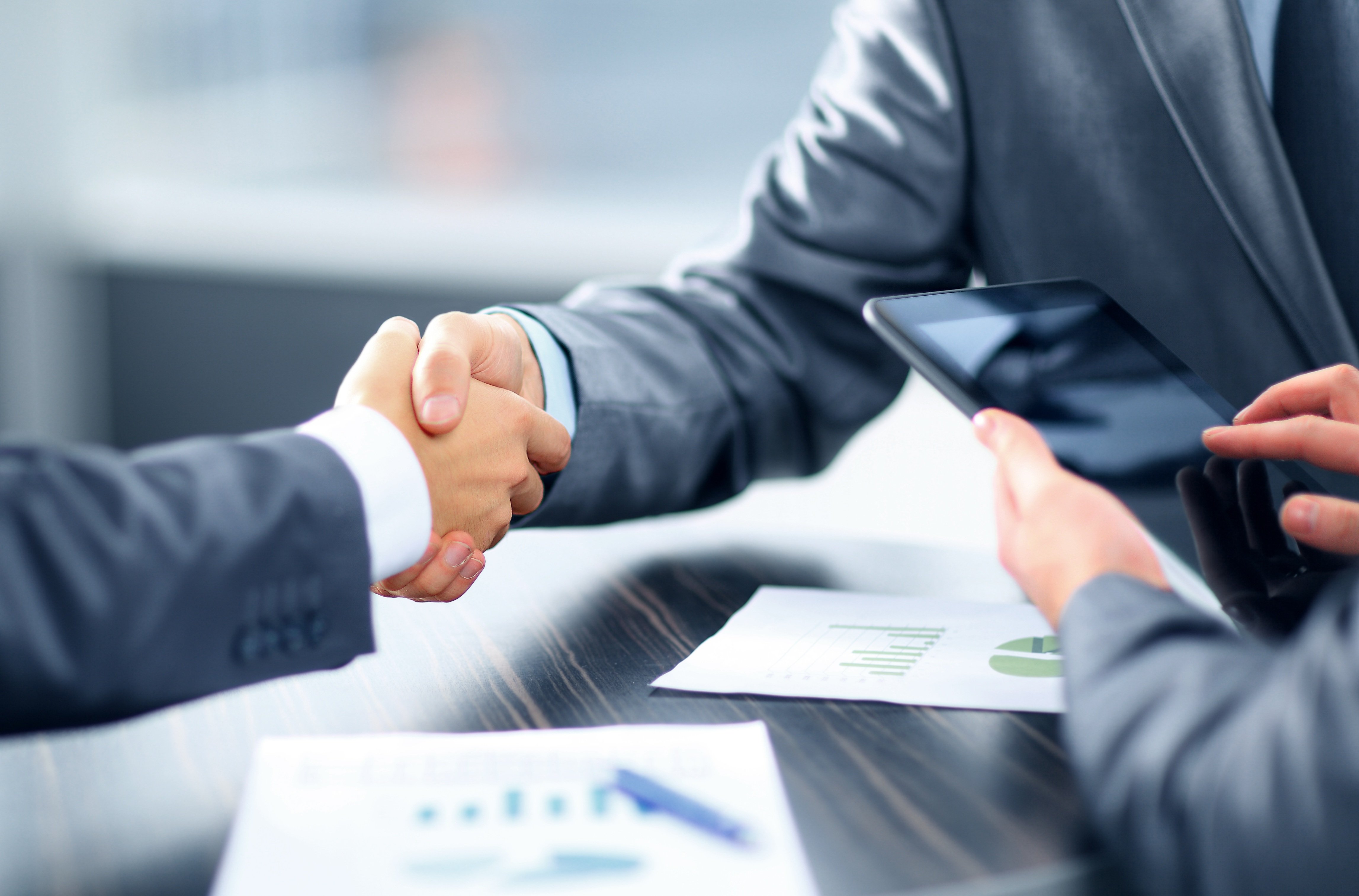 Merchant Cash Advance Miami – Fast, Flexible Business Funding with BusinessLoansUSA